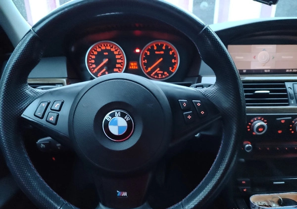 BMW Seria 5 cena 41200 przebieg: 267000, rok produkcji 2007 z Warszawa małe 137